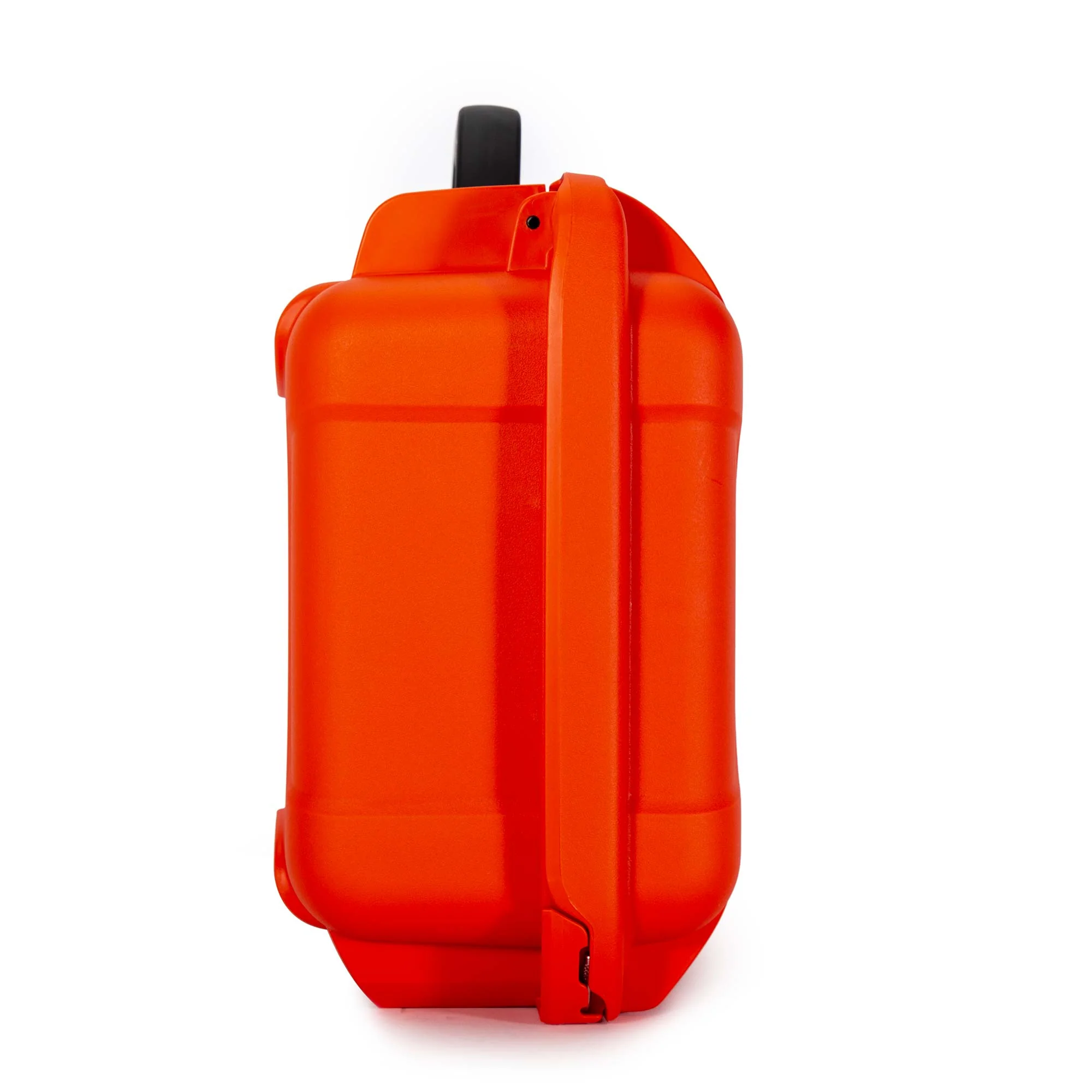 NANUK 915 Kayak - Image 10